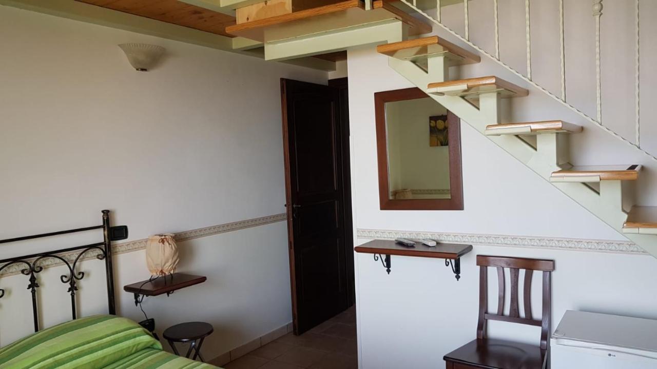 פאולה B&B L'Eucalipto מראה חיצוני תמונה