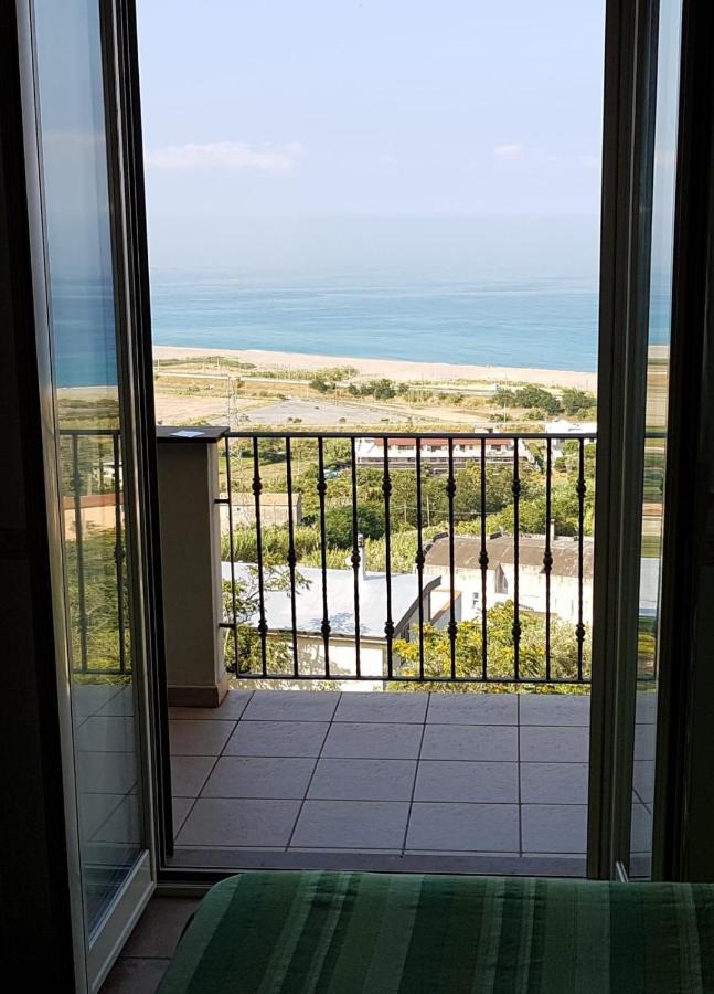 פאולה B&B L'Eucalipto מראה חיצוני תמונה