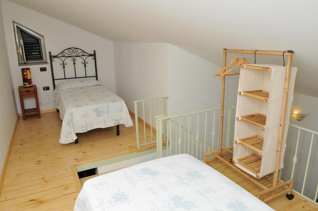 פאולה B&B L'Eucalipto חדר תמונה